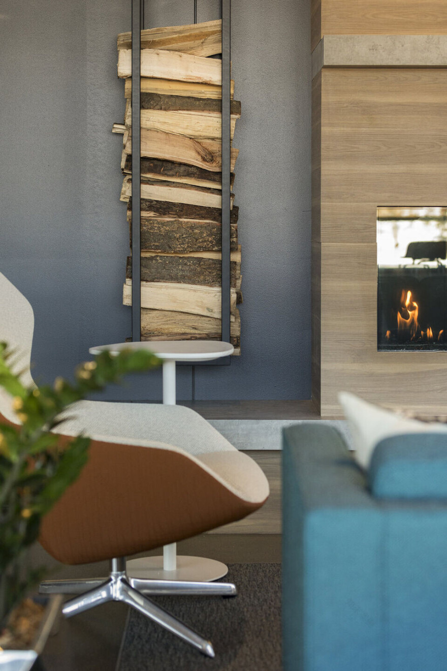 融入 HVAC 背景的活力办公空间-17