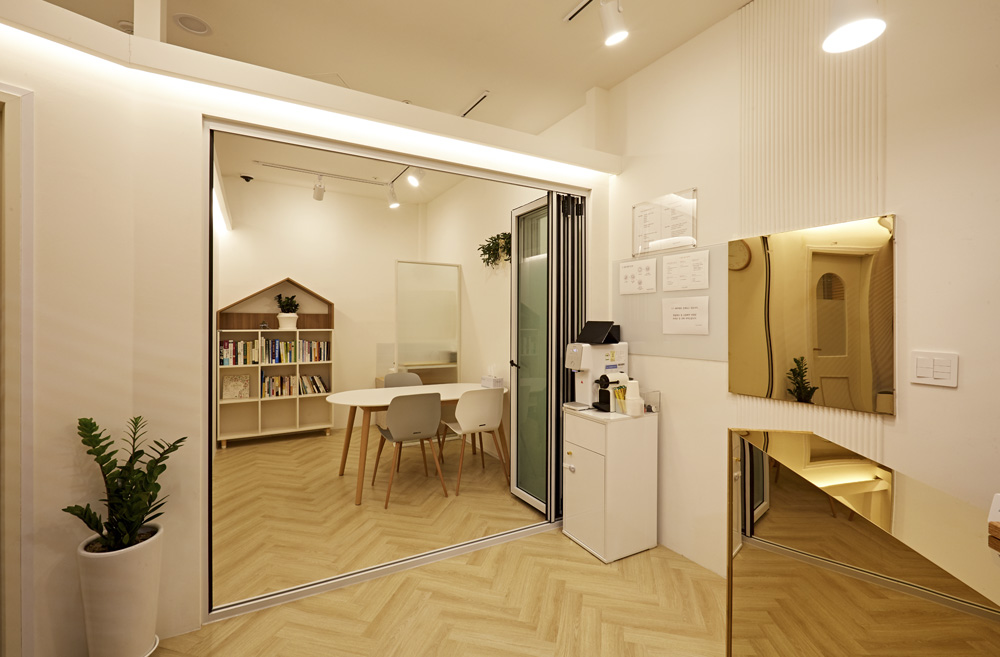 10 坪心理咨询中心，温馨氛围营造成功-2