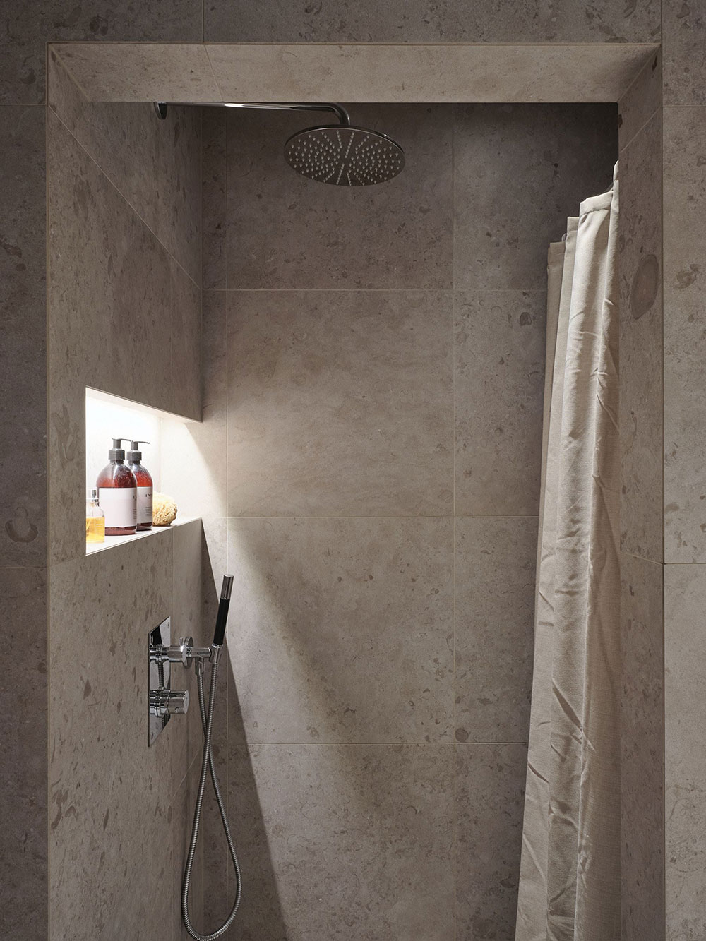 斯德哥尔摩独特阁楼公寓 | 乡村风格与现代设计完美结合-30