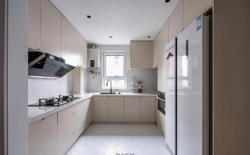 日落灯下的简约治愈之家-38