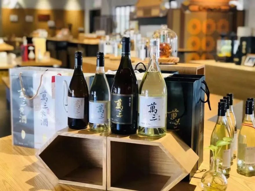 让工业遗存“活”起来,万三酒庄的“诗与远方”-43