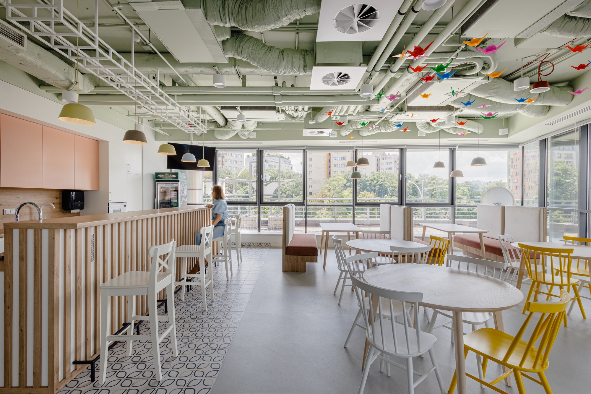 Medicover 办公室丨波兰华沙丨Colliers Define-24