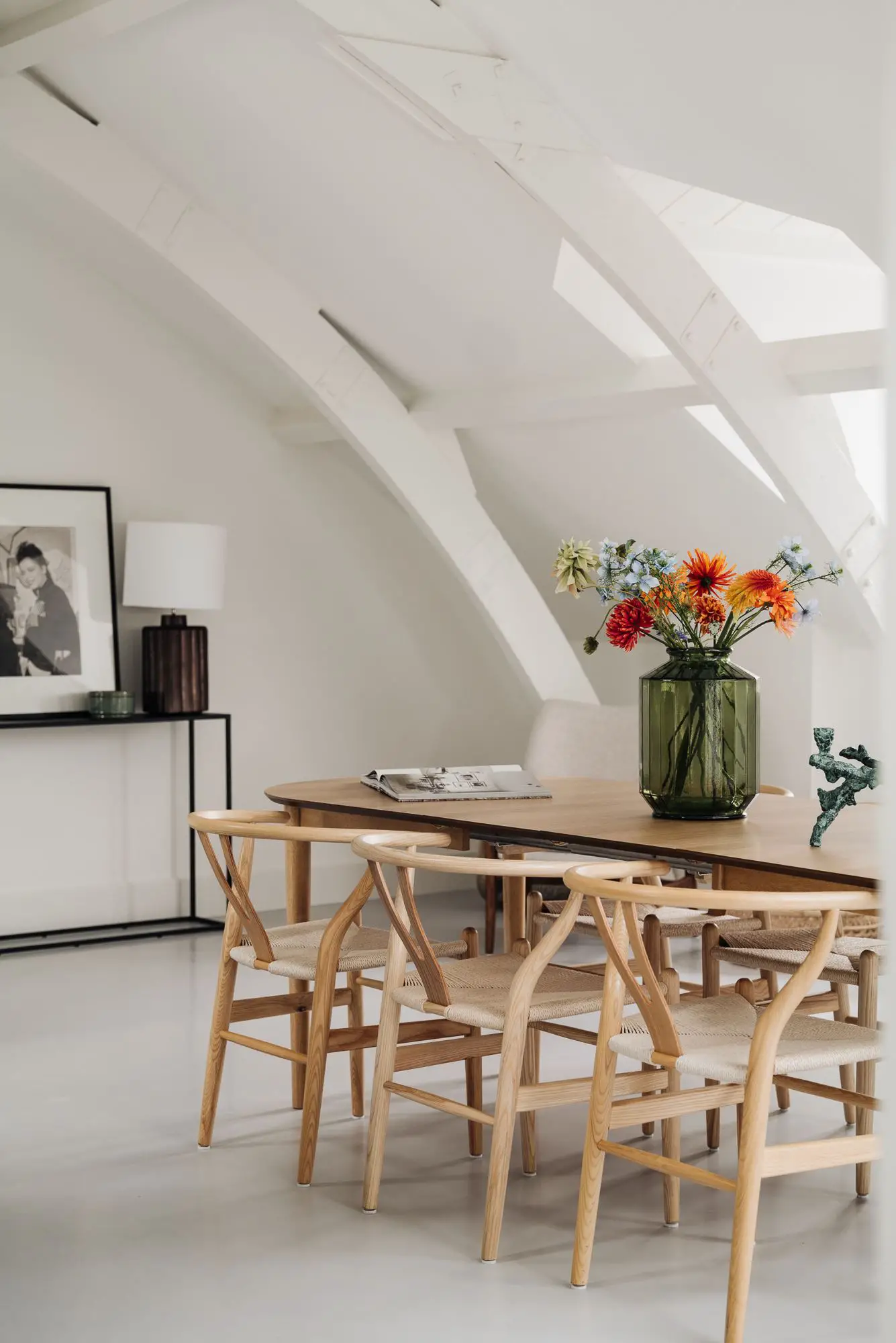 阿姆斯特丹多功能现代公寓,古老建筑的现代新生-7