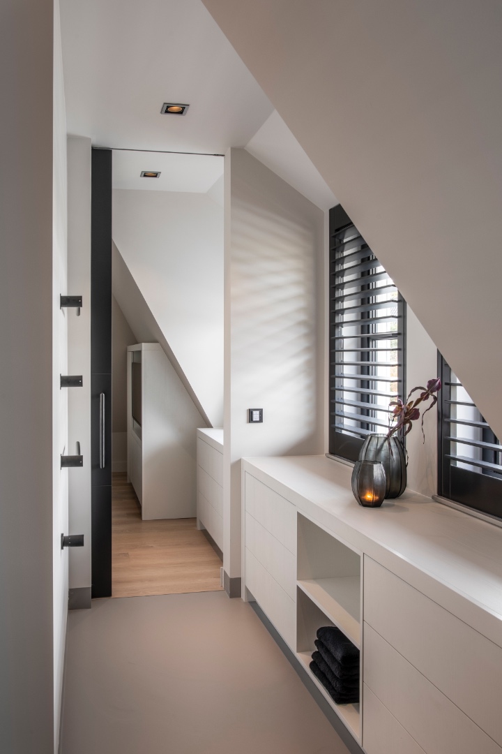 Vloer- en wandafwerking in Gooische villa-7