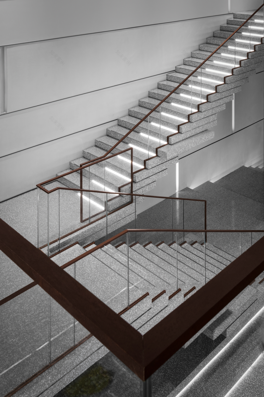 武汉光谷大家中心丨中国武汉丨界上设计-16