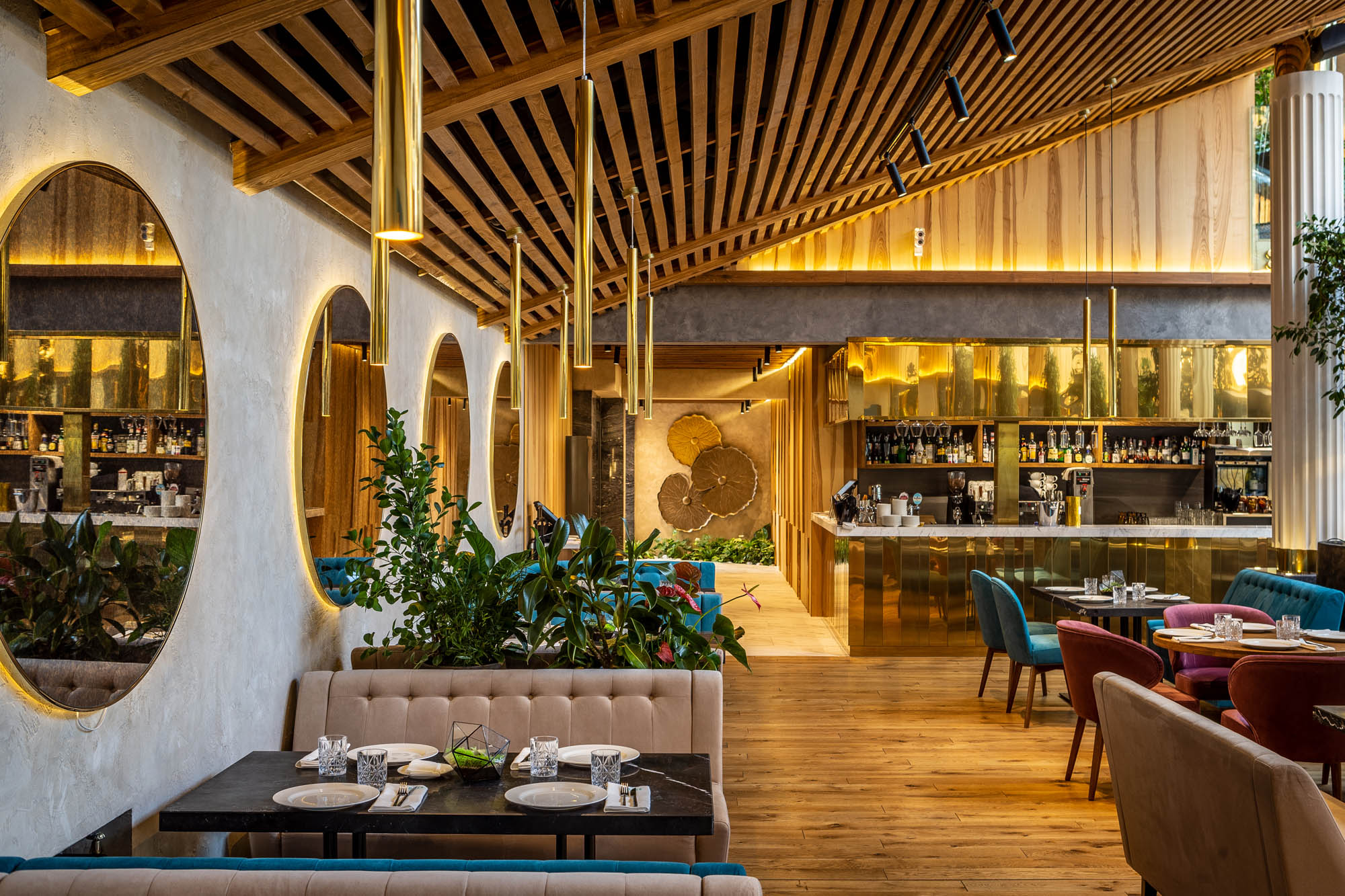 基辅河畔灯塔餐厅(Mayak)-16