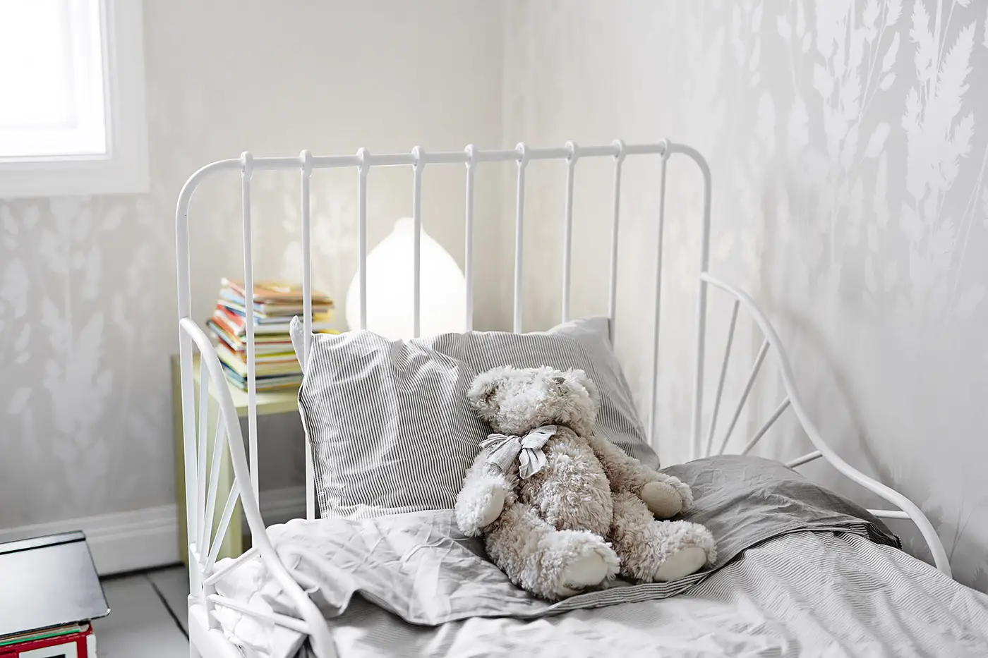 瑞典红木建筑 | 传统外观与现代内设的完美结合-32