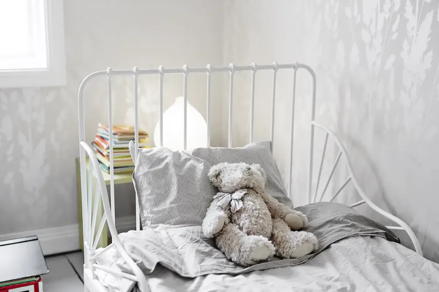 瑞典红木建筑 | 传统外观与现代内设的完美结合-32