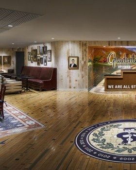 UConn 校园内的独特设计酒店 | Graduate Storrs Hotel