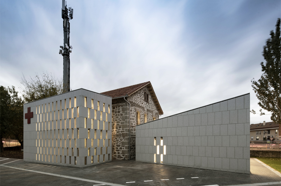 “El Plantío”足球场丨西班牙布尔戈斯丨Israel Alba Estudio-23