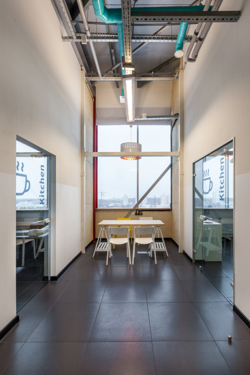 EPAM Minsk 办公室——绿色与活力的工作空间-10