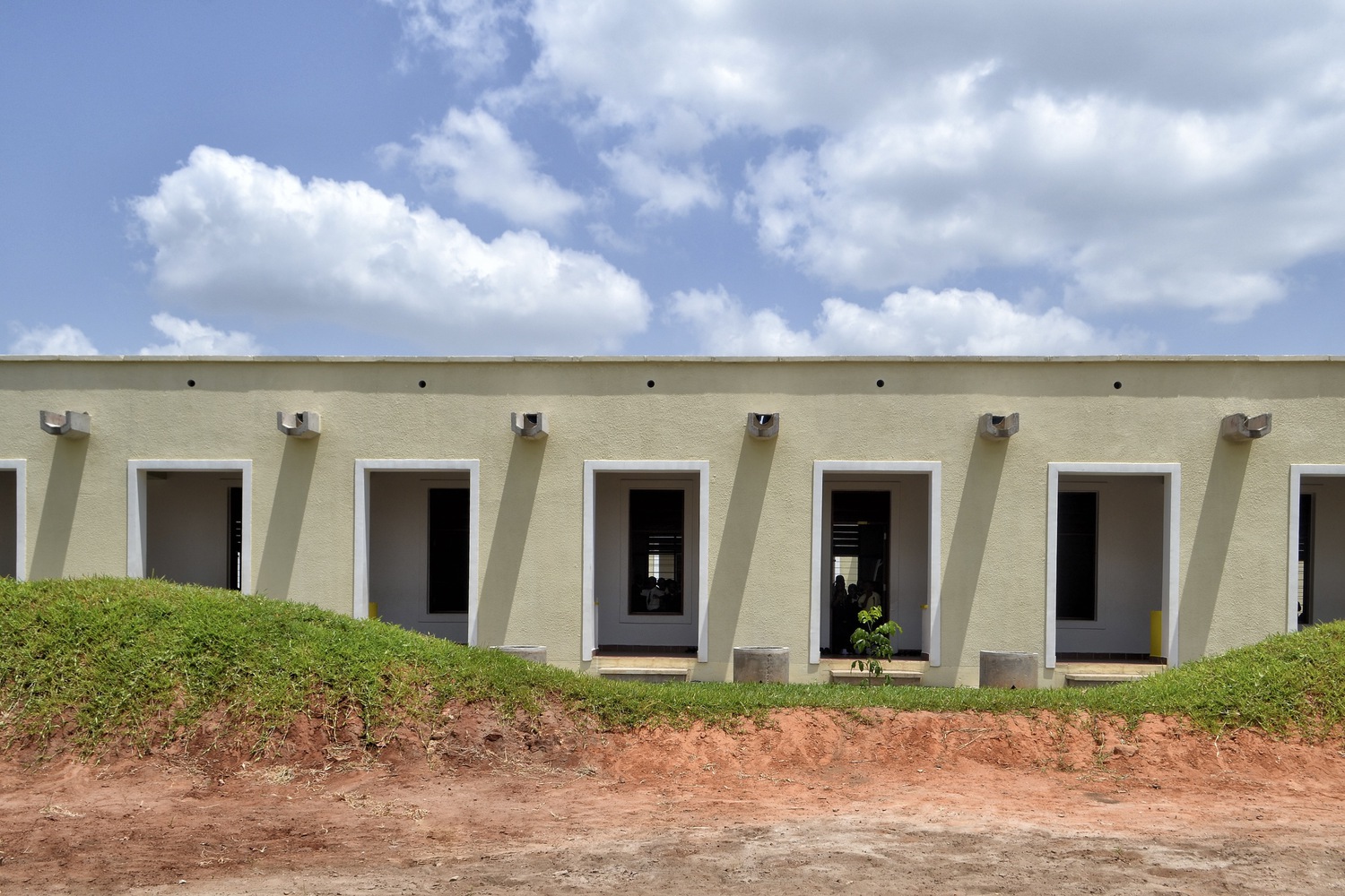 Tanzanian 幼儿园及小学建筑丨坦桑尼亚丨APC-13