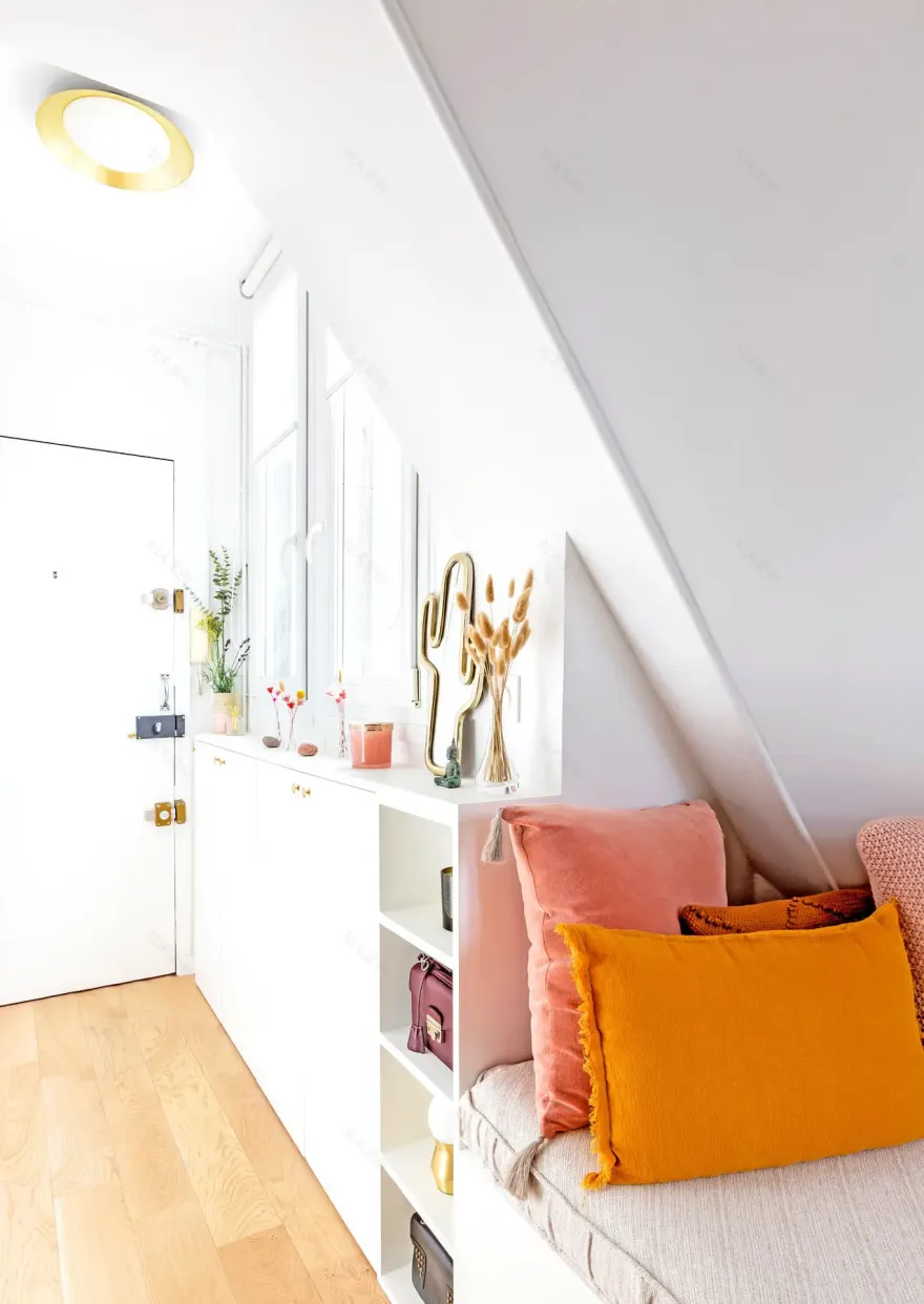 巴黎 30m2 多彩小户型公寓设计-6