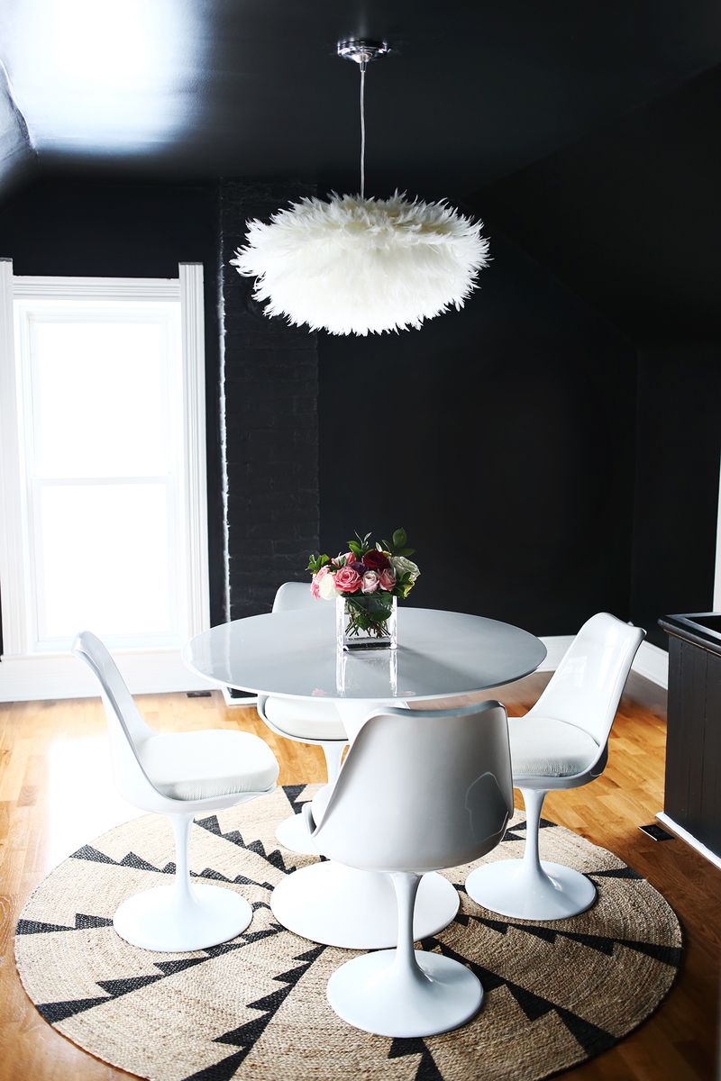 10 Best Paint Colors to Get You Those Moody Vibes-24