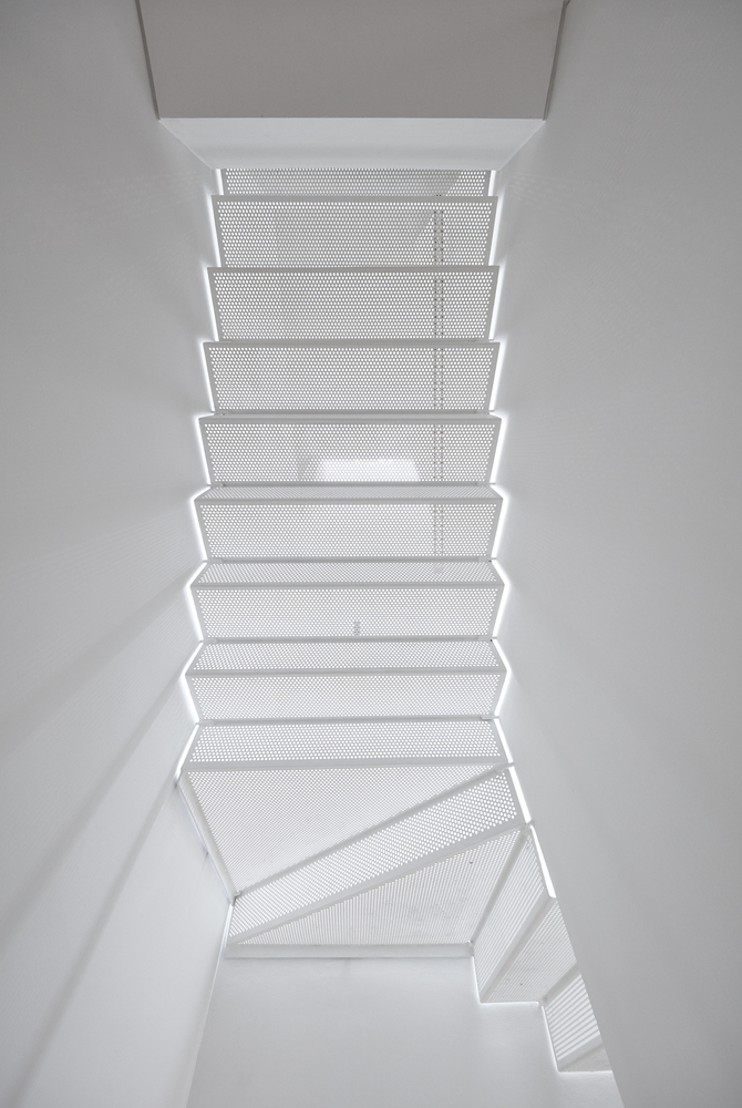 新加坡多代家庭半独立屋设计-33