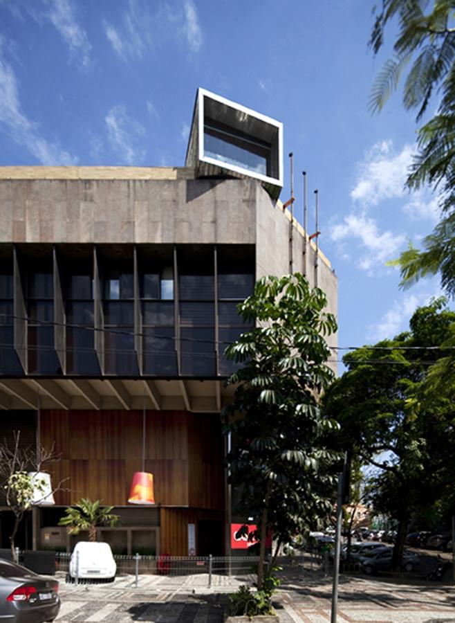 Bar Casa Cor · 极简钢架酒吧设计-2