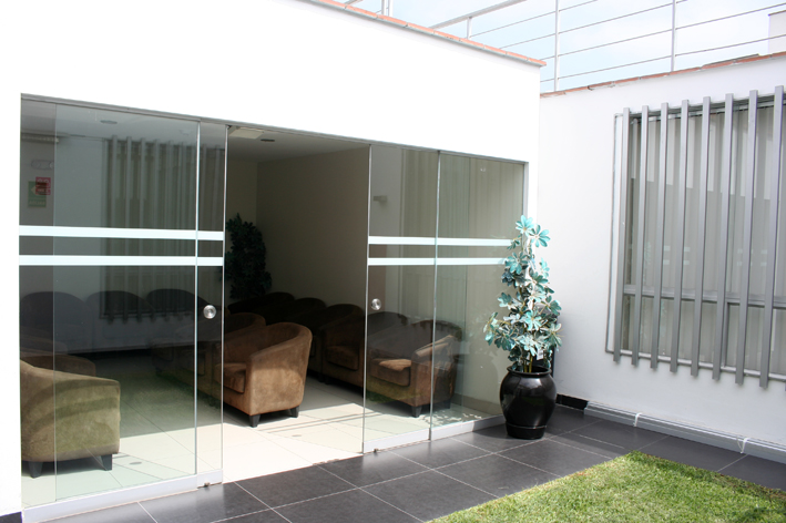 clinica dermatologica san isidro-9