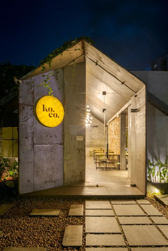 百年祖屋变身为现代餐厅-26