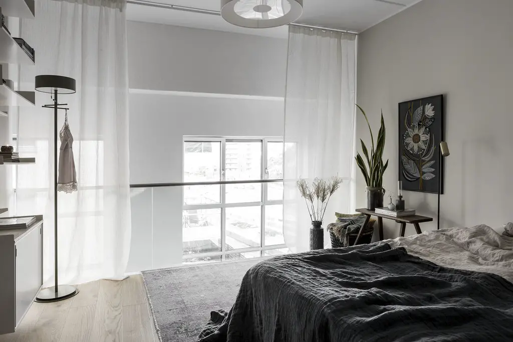 瑞典船厂改造的独特家庭阁楼-15