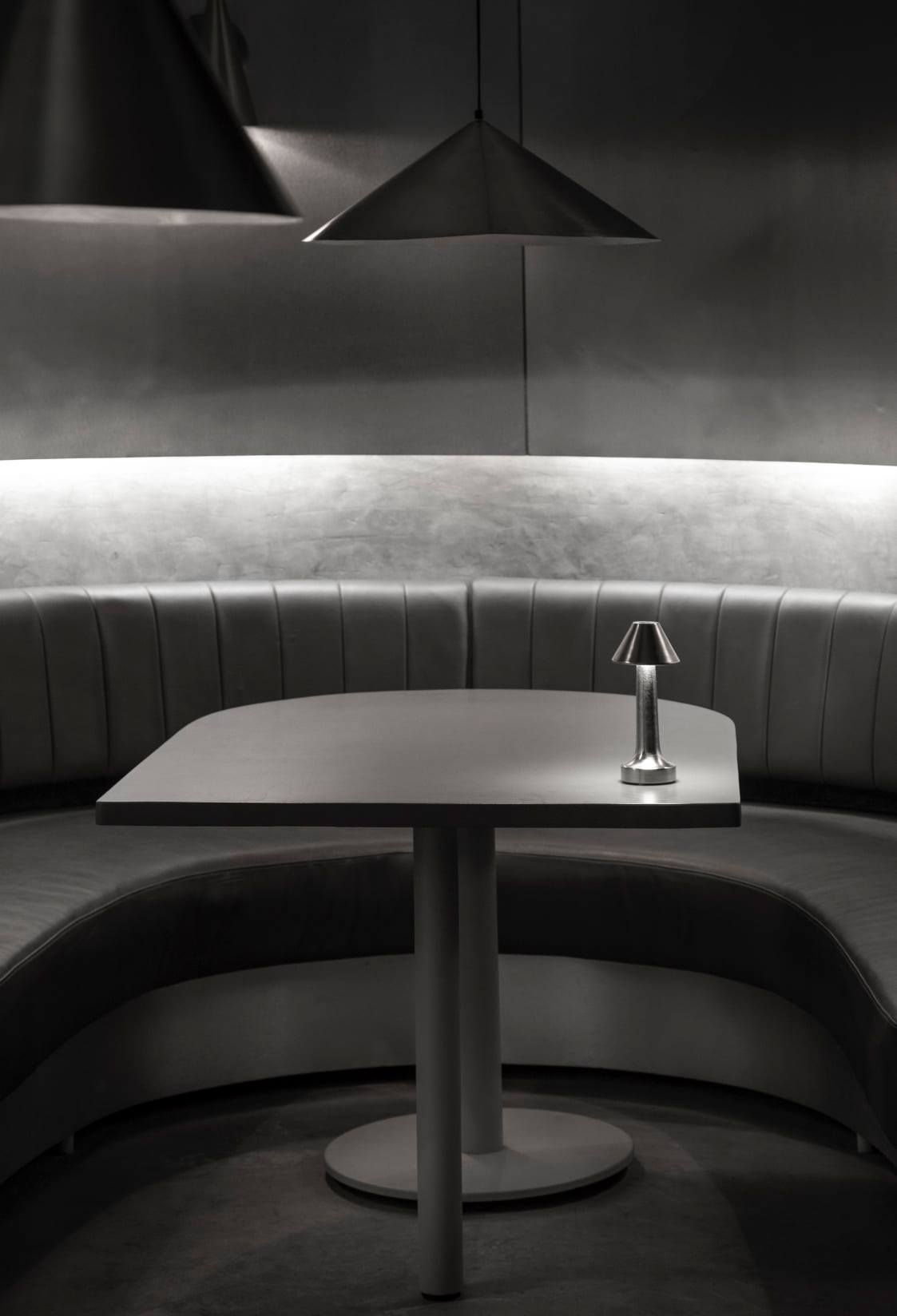 The Black Concrete RENESA-18