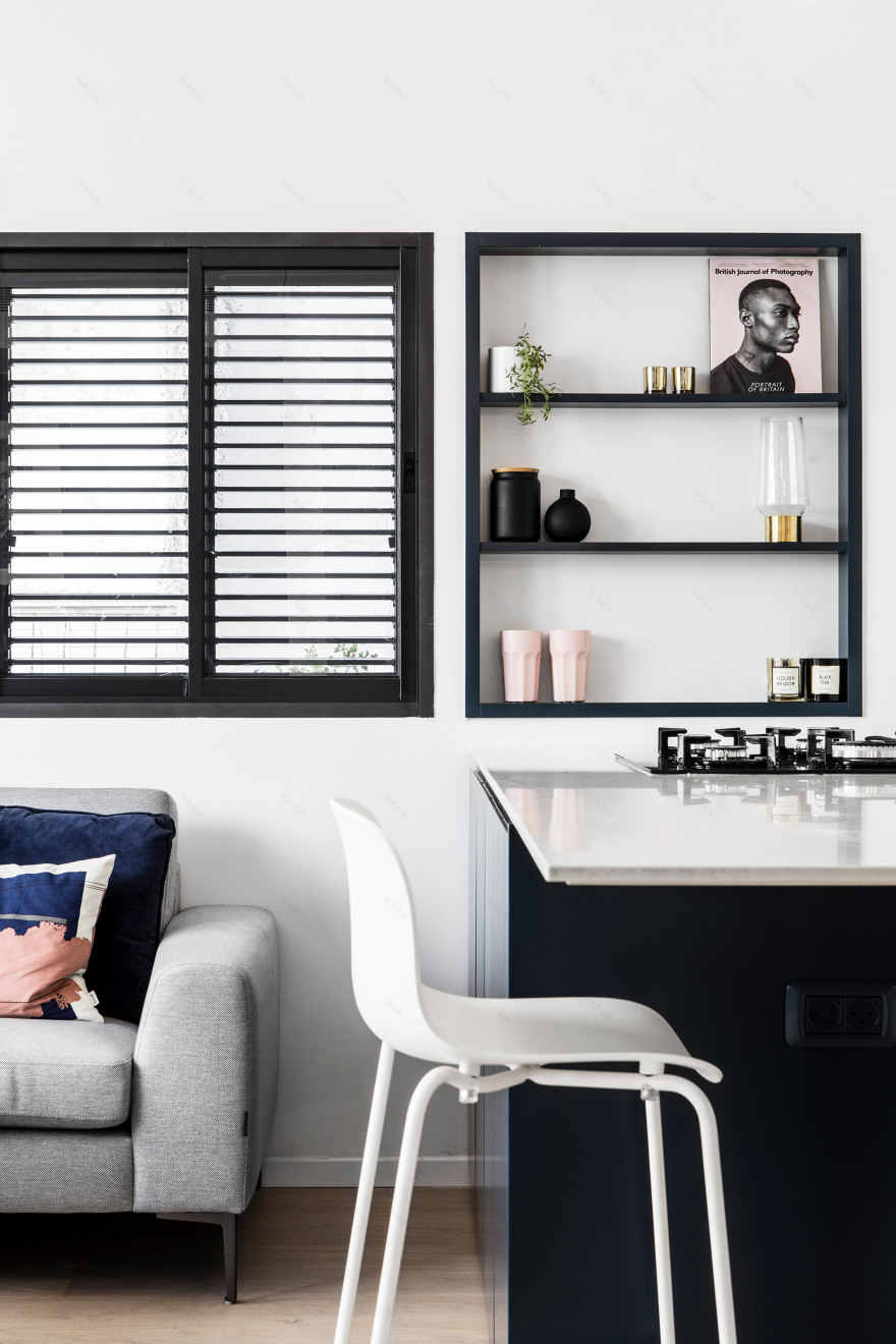 Maayan Zusman replaces walls with cabinets to save space in Tel Aviv home-5