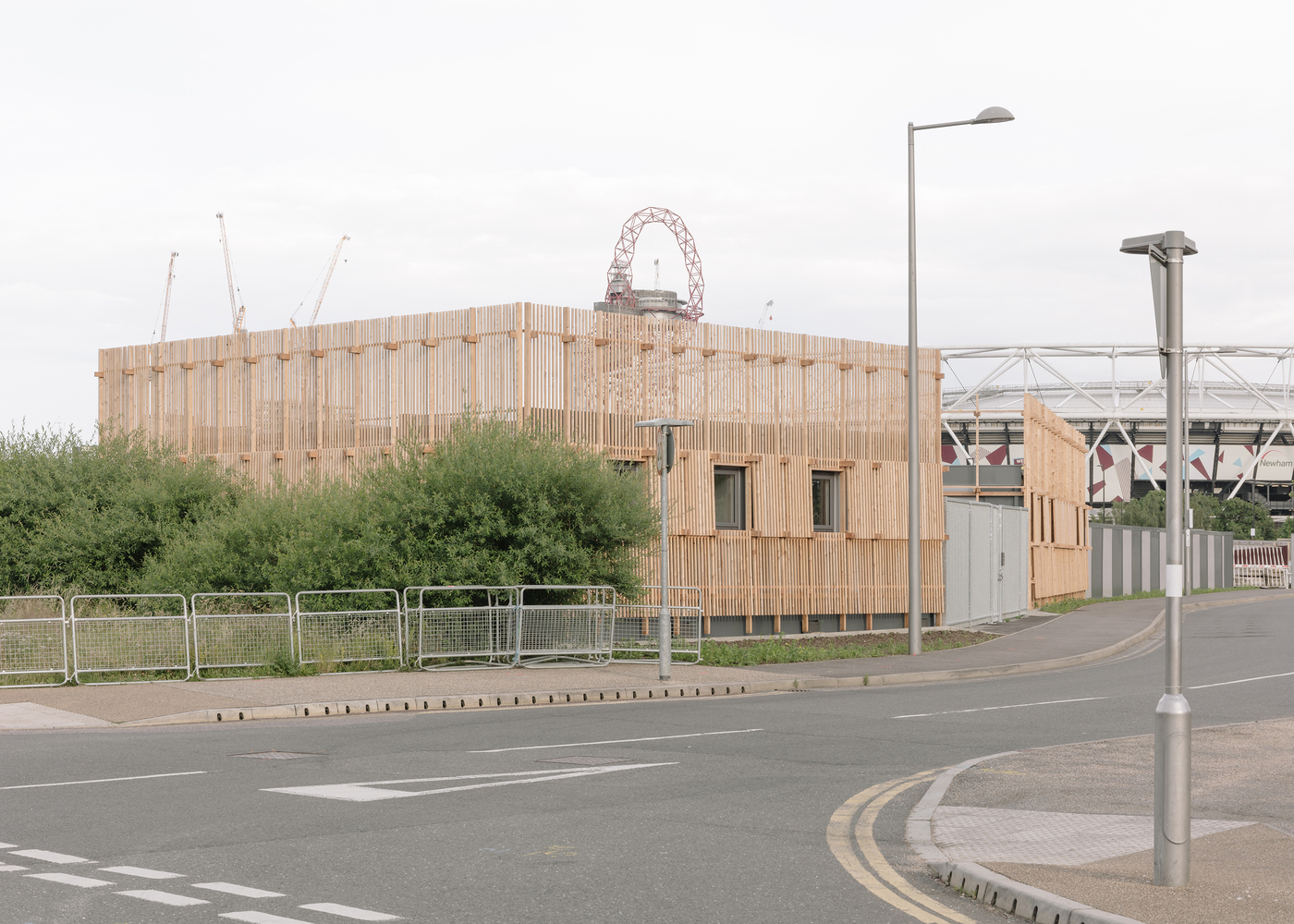 伦敦奥运公园临时建筑技能学校丨英国伦敦丨EBBA-0