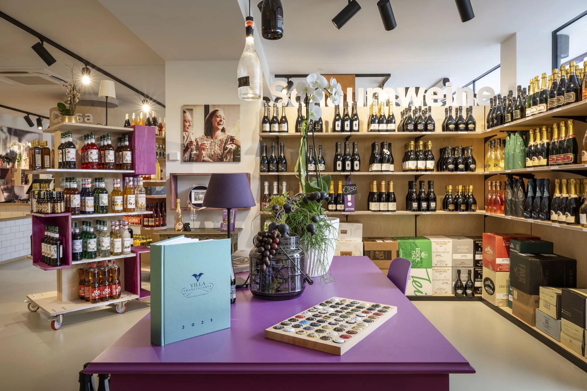 饮料市场竖琴丨monovolume architecture + design-27