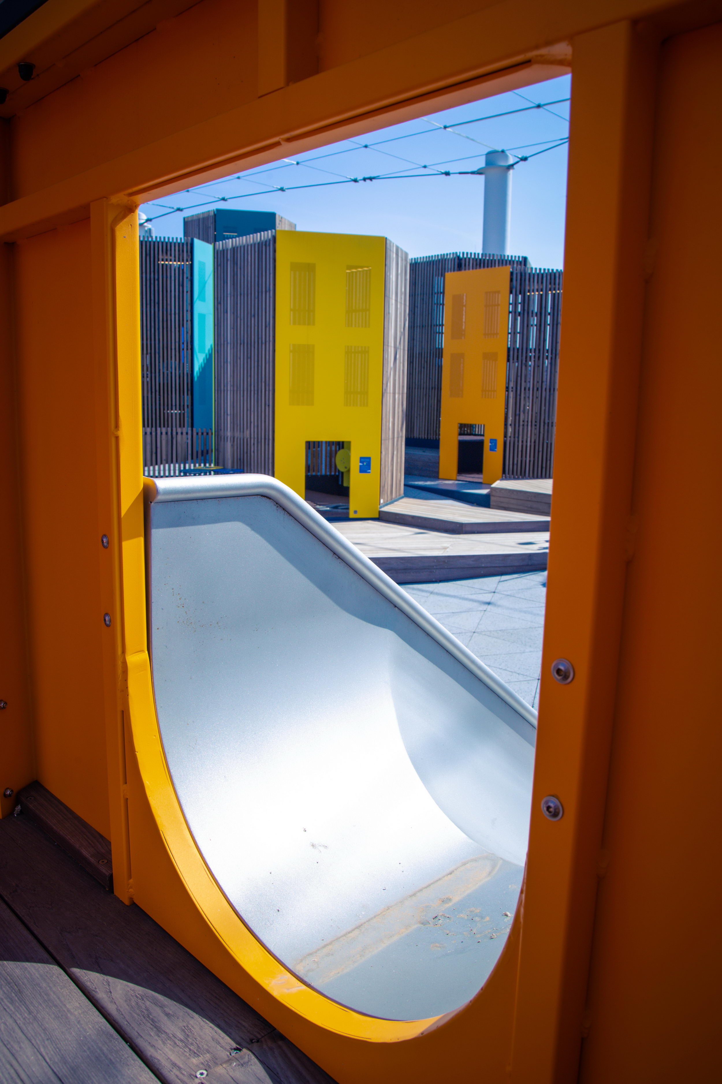 迷你的彩色村庄 | Carve 事务所打造的多功能游乐景观-45