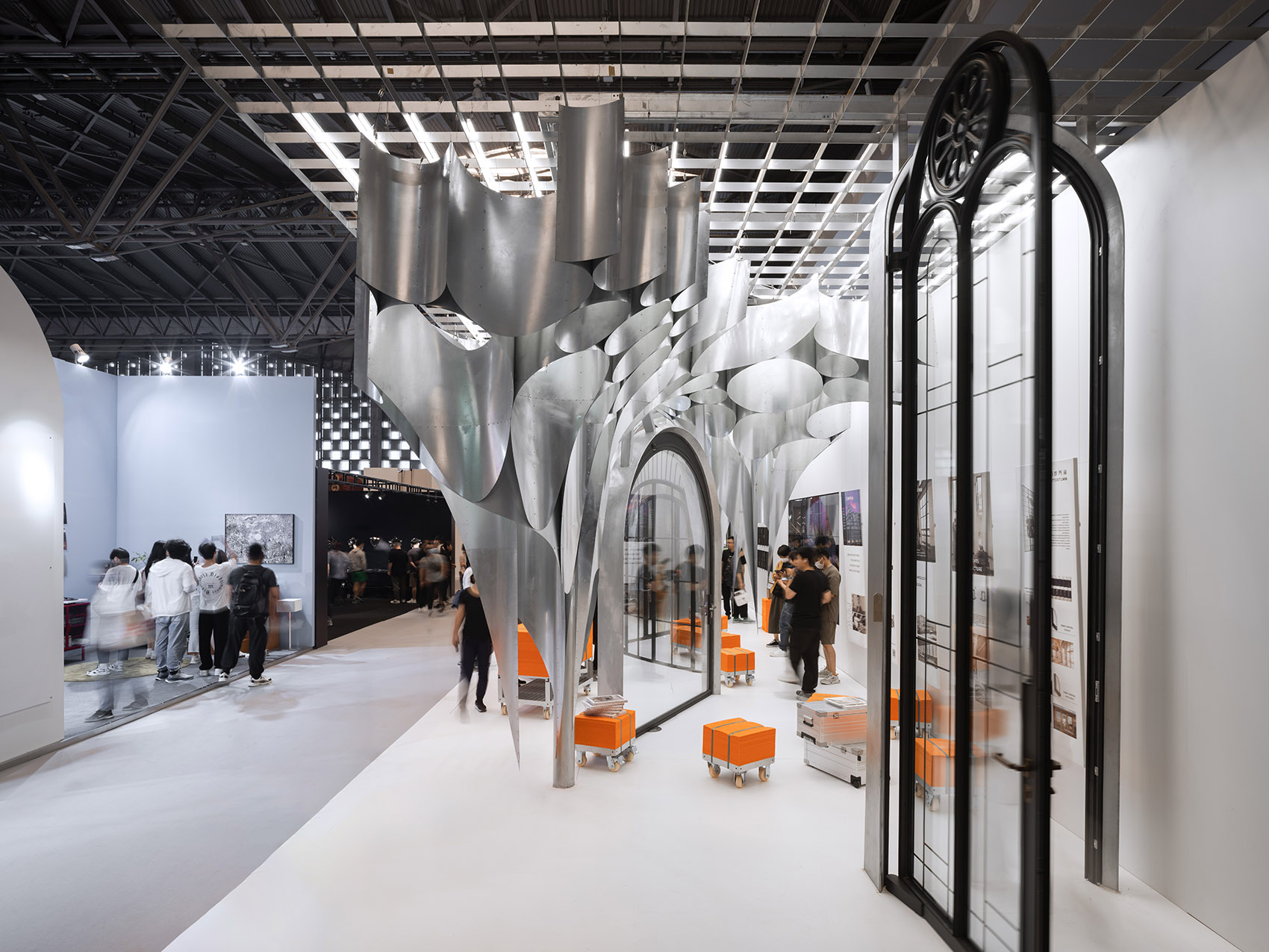 上海“流动的金属”展亭丨中国上海-10