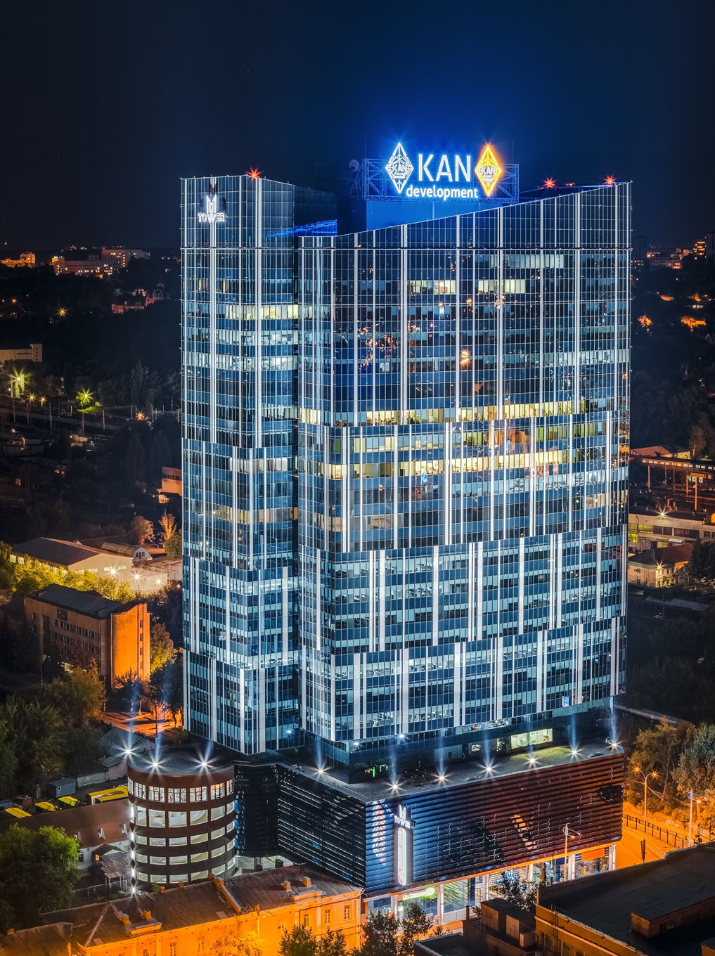 简约曲线,视觉减重—— Archimatika 设计的 101 塔楼-17