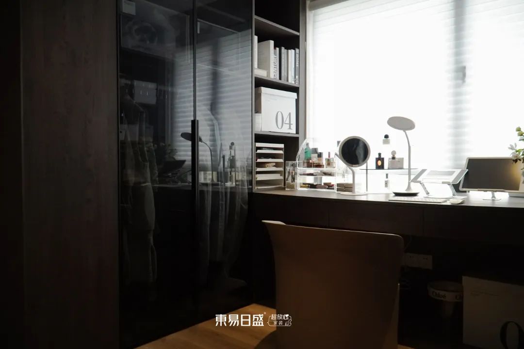 【实景】143㎡现代极简风格：小夫妻的奶油裸感家装，每㎡都藏着惊喜-45