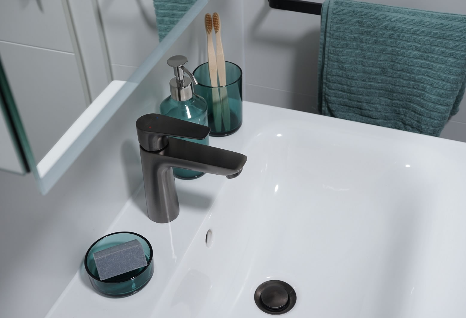 4m²卫生间改造至无限舒适空间-32