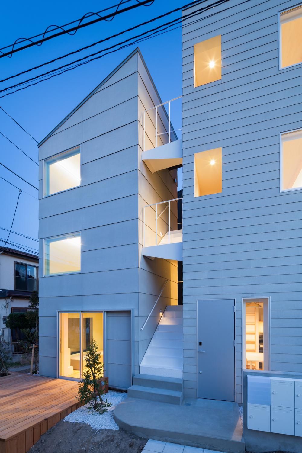 镰仓海岸木制办公空间-2