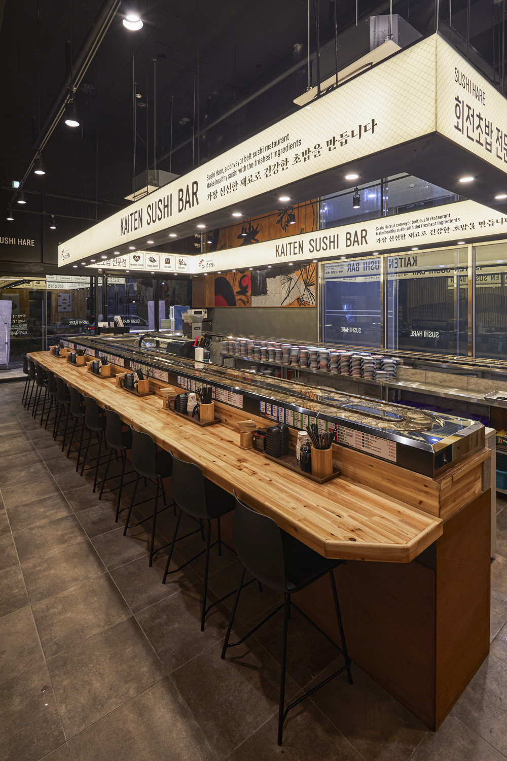 20 平旋转寿司店 | 明亮温馨的美食空间-13