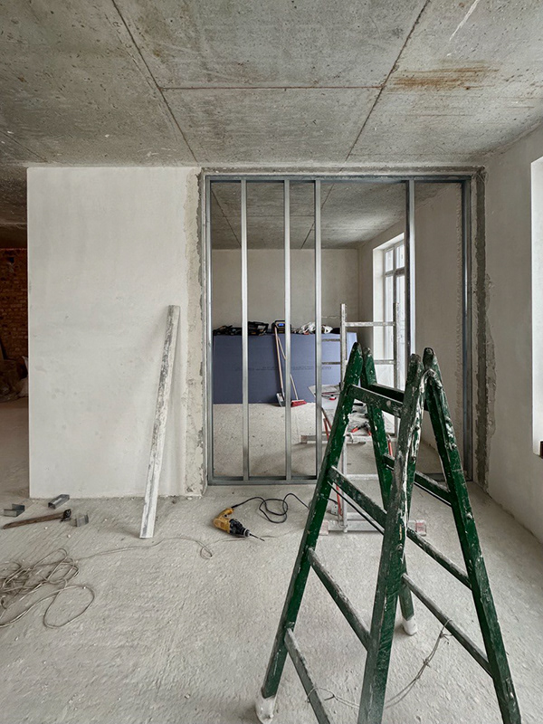 最先进二重奏（注：SOTA常见为State-of-the-Art的缩写，意为最先进的、顶尖的 ） 丨乌克兰利沃夫-46