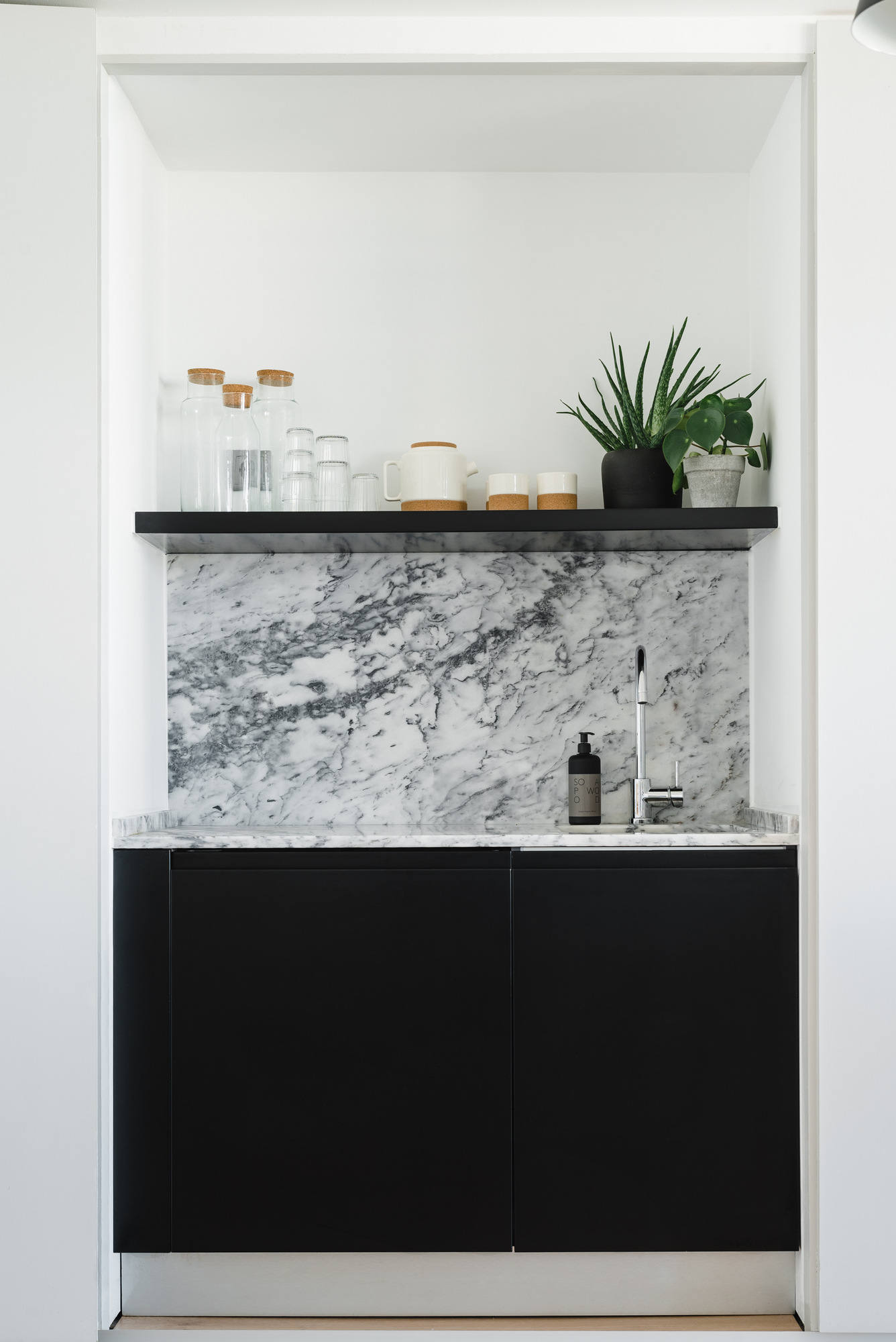 里斯本机密数码科技公司办公室设计-10