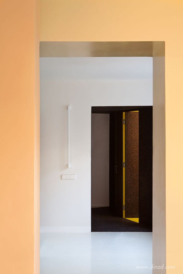 马德里阁楼翻新 | 软木与橡胶的可持续奇迹-9