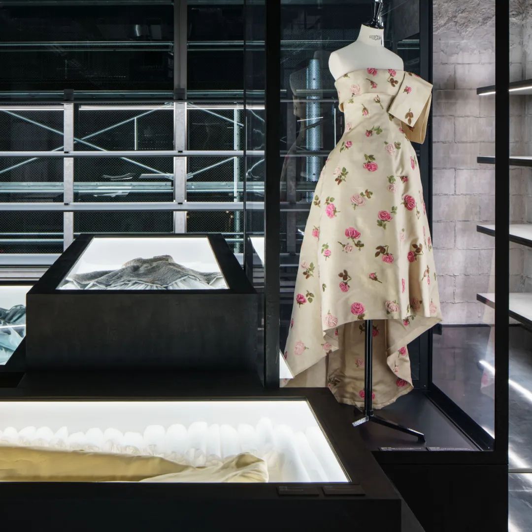 Balenciaga 巴黎世家东京银座旗舰店丨日本东京-7