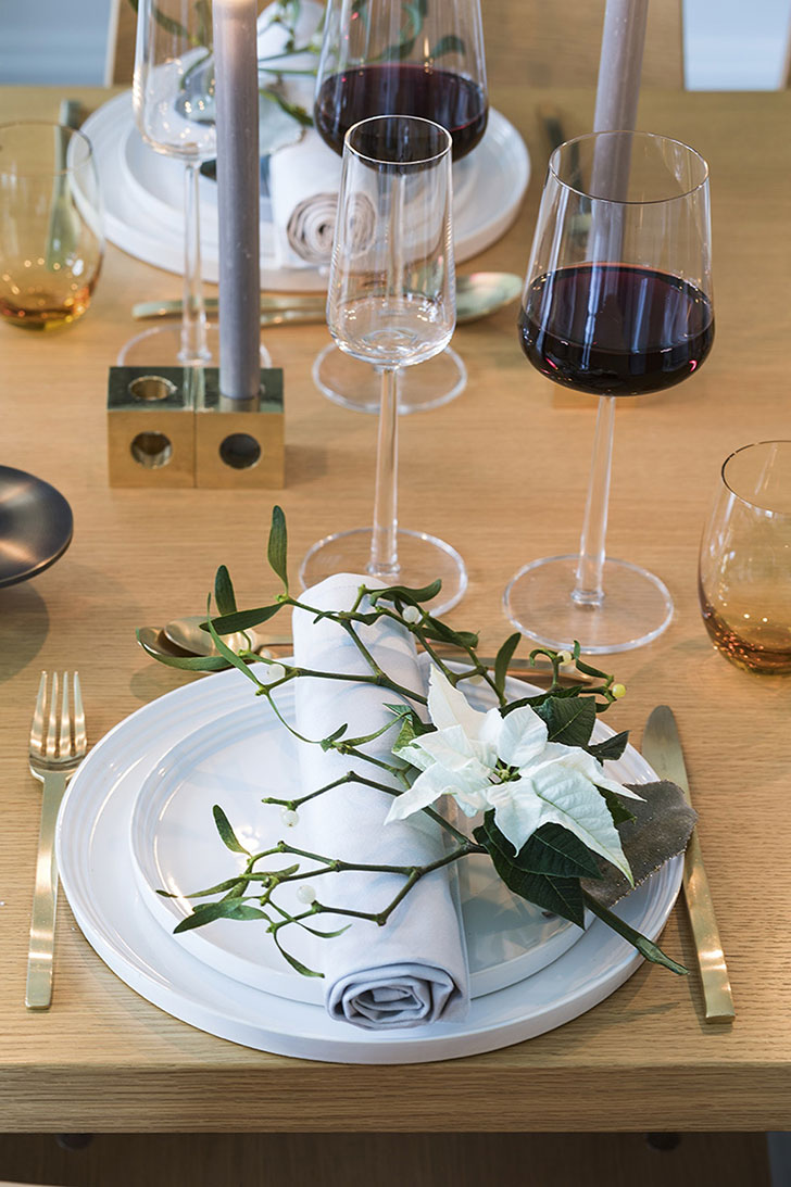 丹麦现代公寓的节日装饰艺术-12