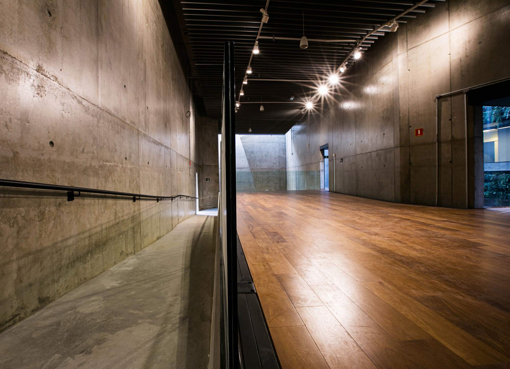 Porto Seguro Cultural Center / Yuri Vital-50