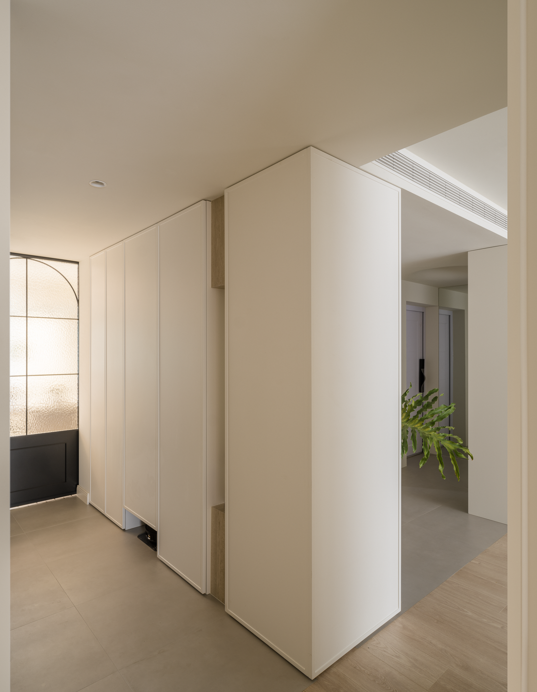 餐厨一体大洄游感知极简法式的浪漫与轻盈-36