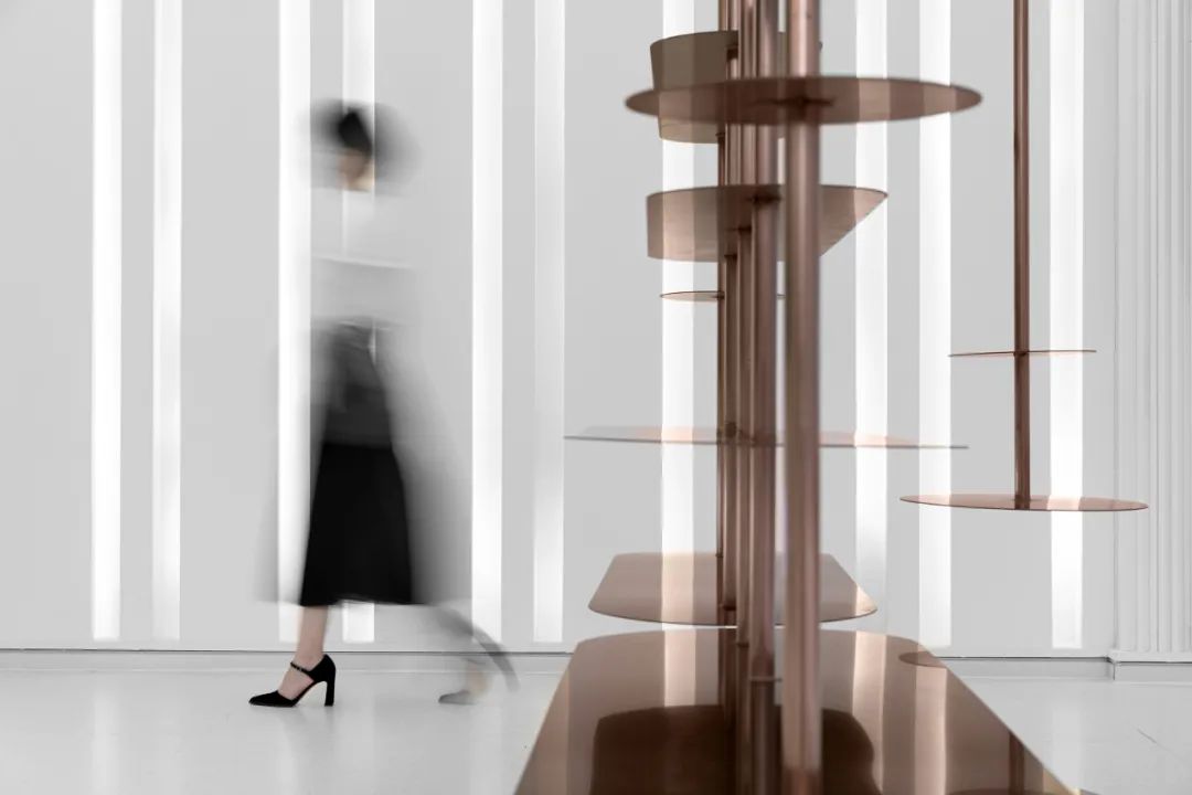 杭州恋燕紫涵“鸟巢”概念店，极简趣味与空间美学结合-54