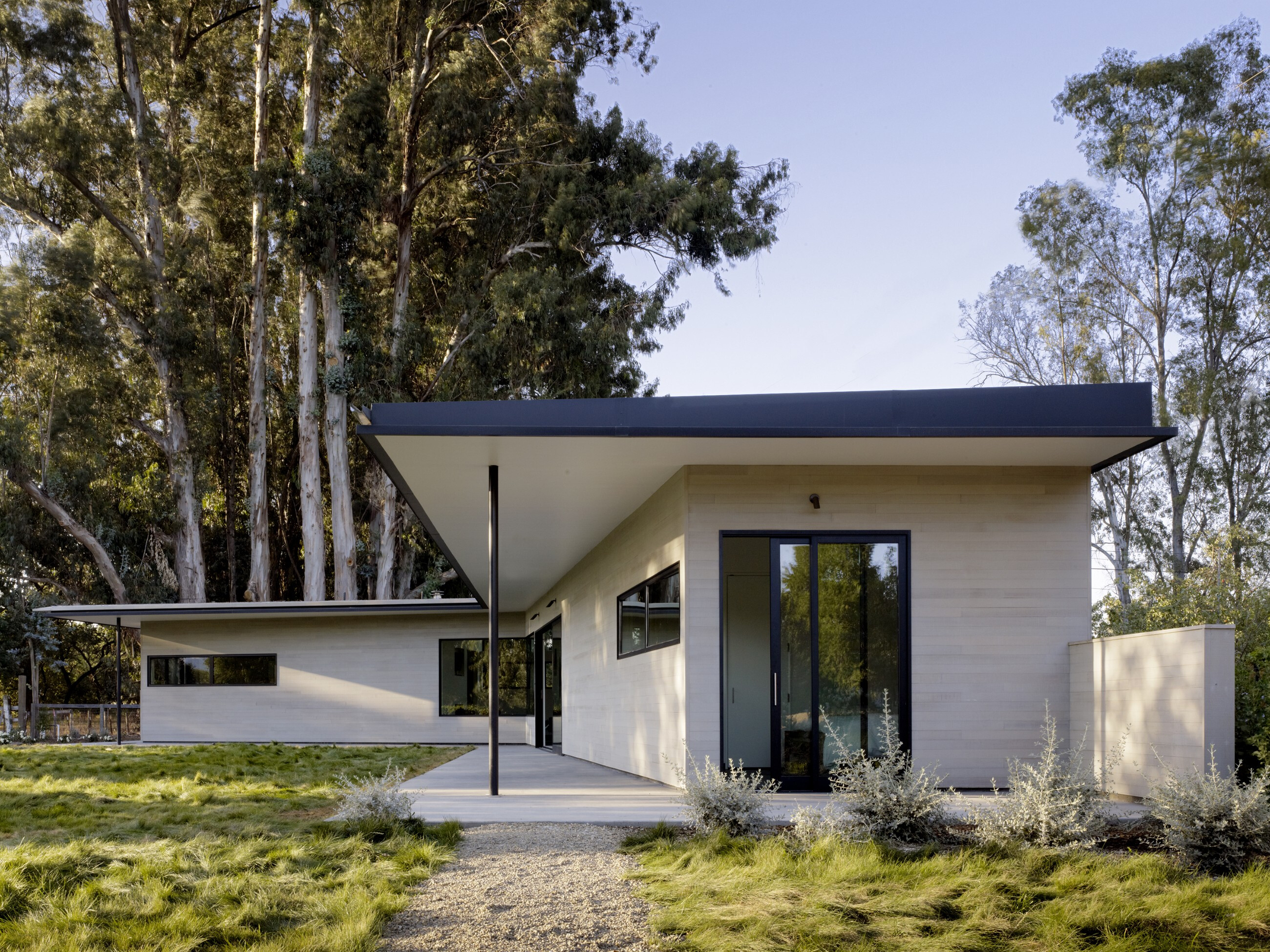 酒庄旁的定制家园——Schwartz and Architecture 的简约环保设计-16