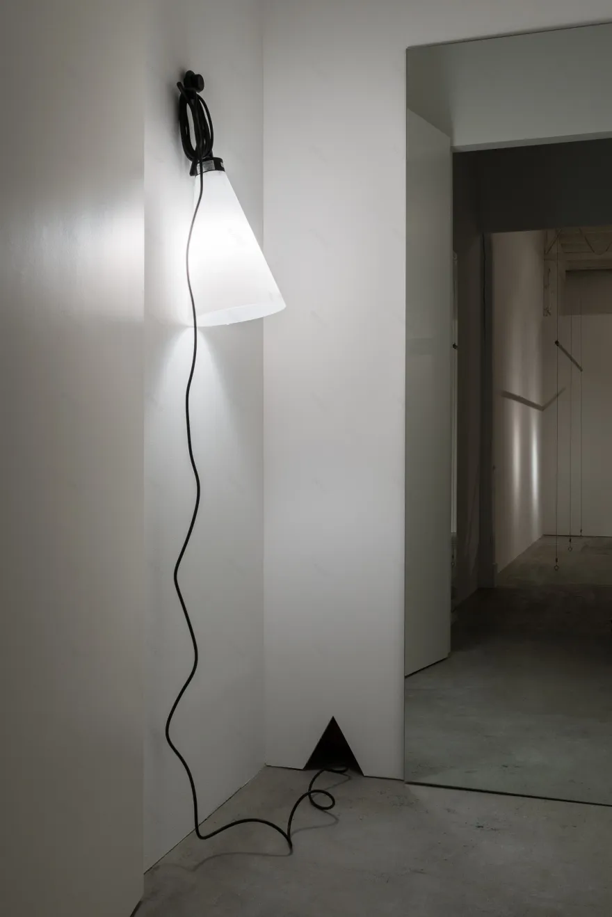 日本大阪"Nietzsche"精品店设计-23