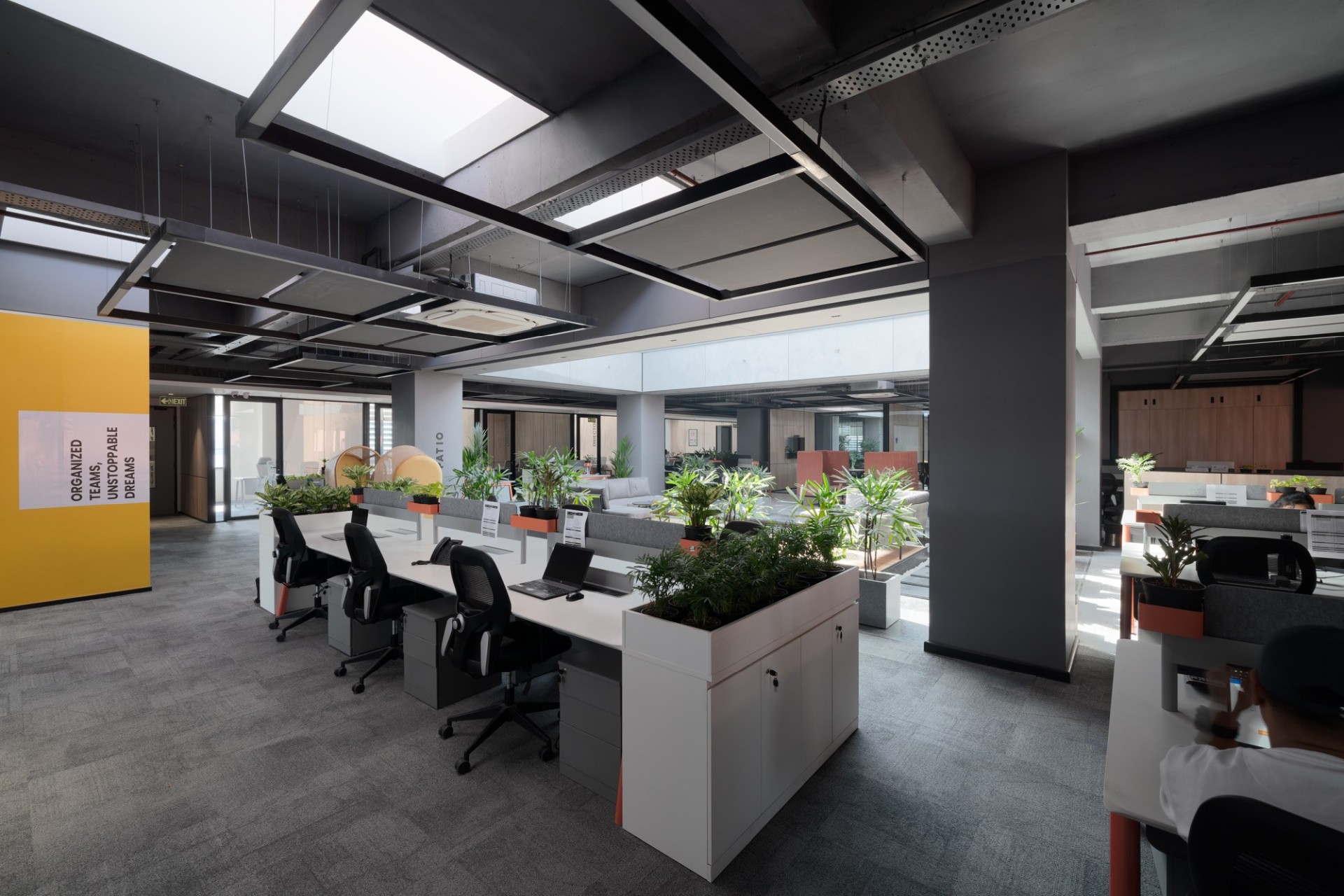 办公总部丨Basics Architects-16