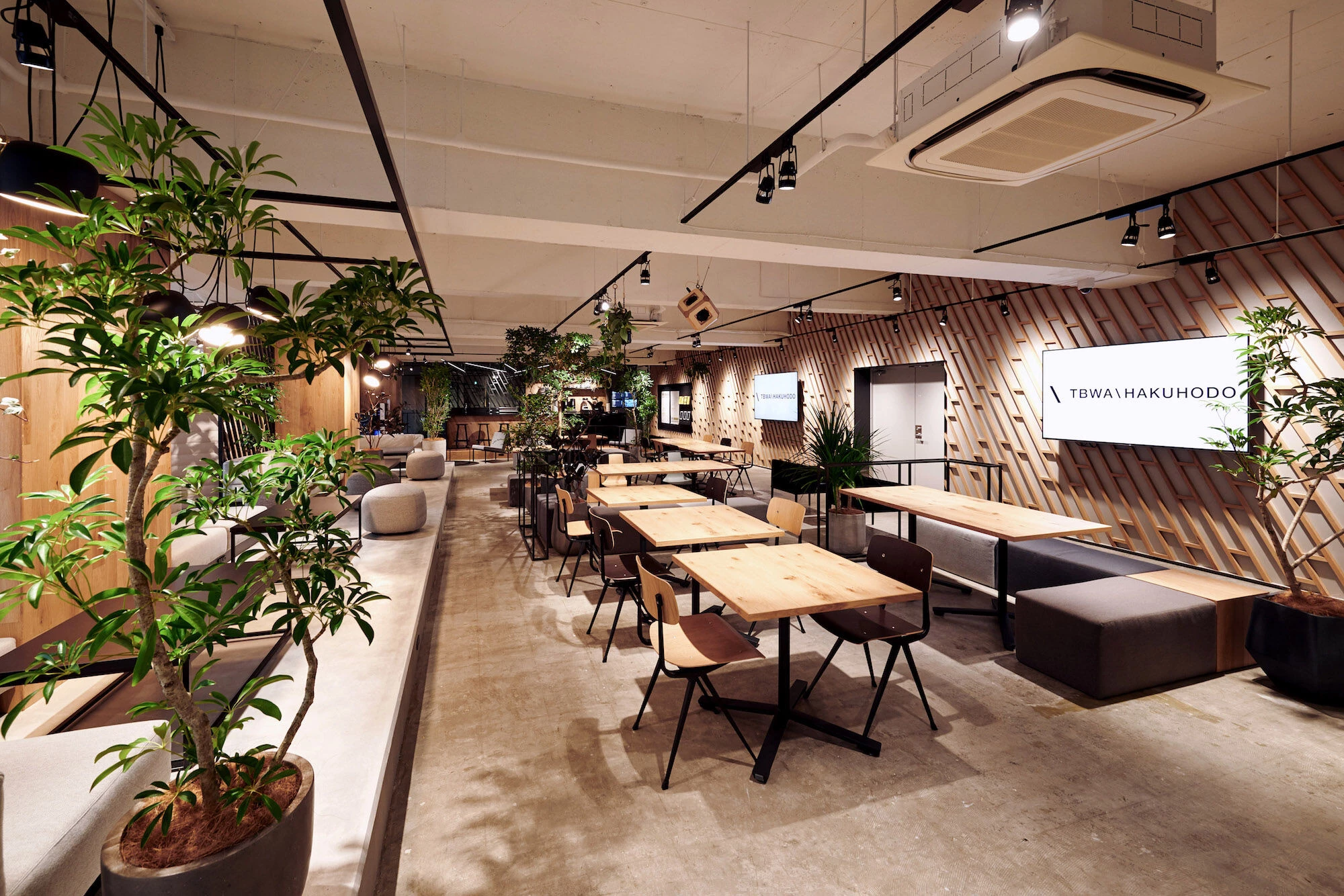 颠覆性的办公室设计 | TBWA\HAKUHODO 东京总部-17