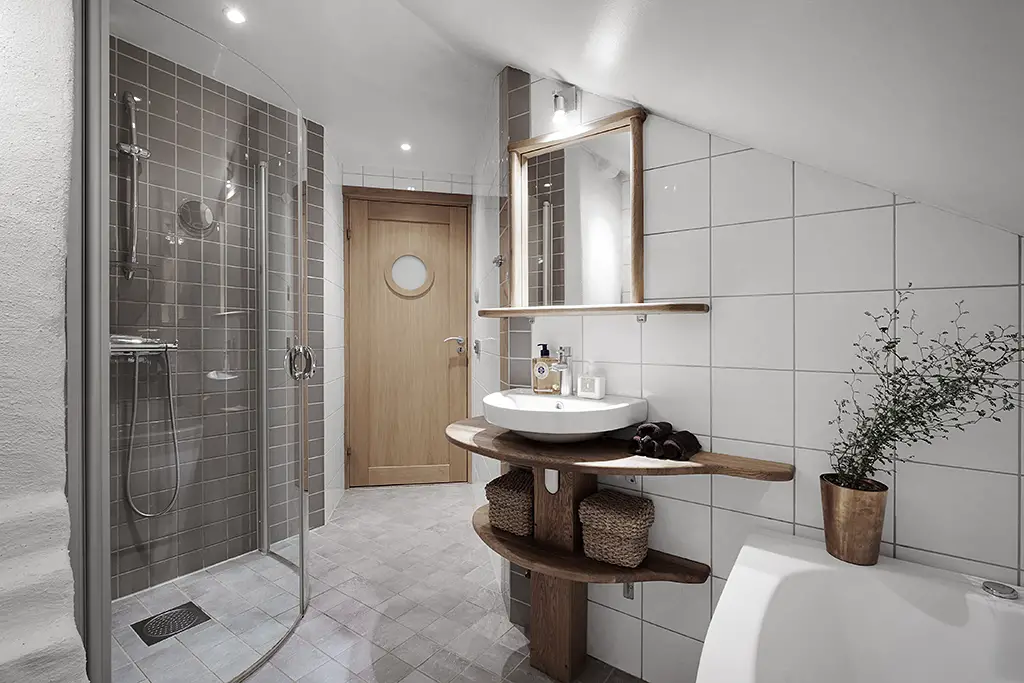 阁楼卧室，极简设计展现船舱风情-11