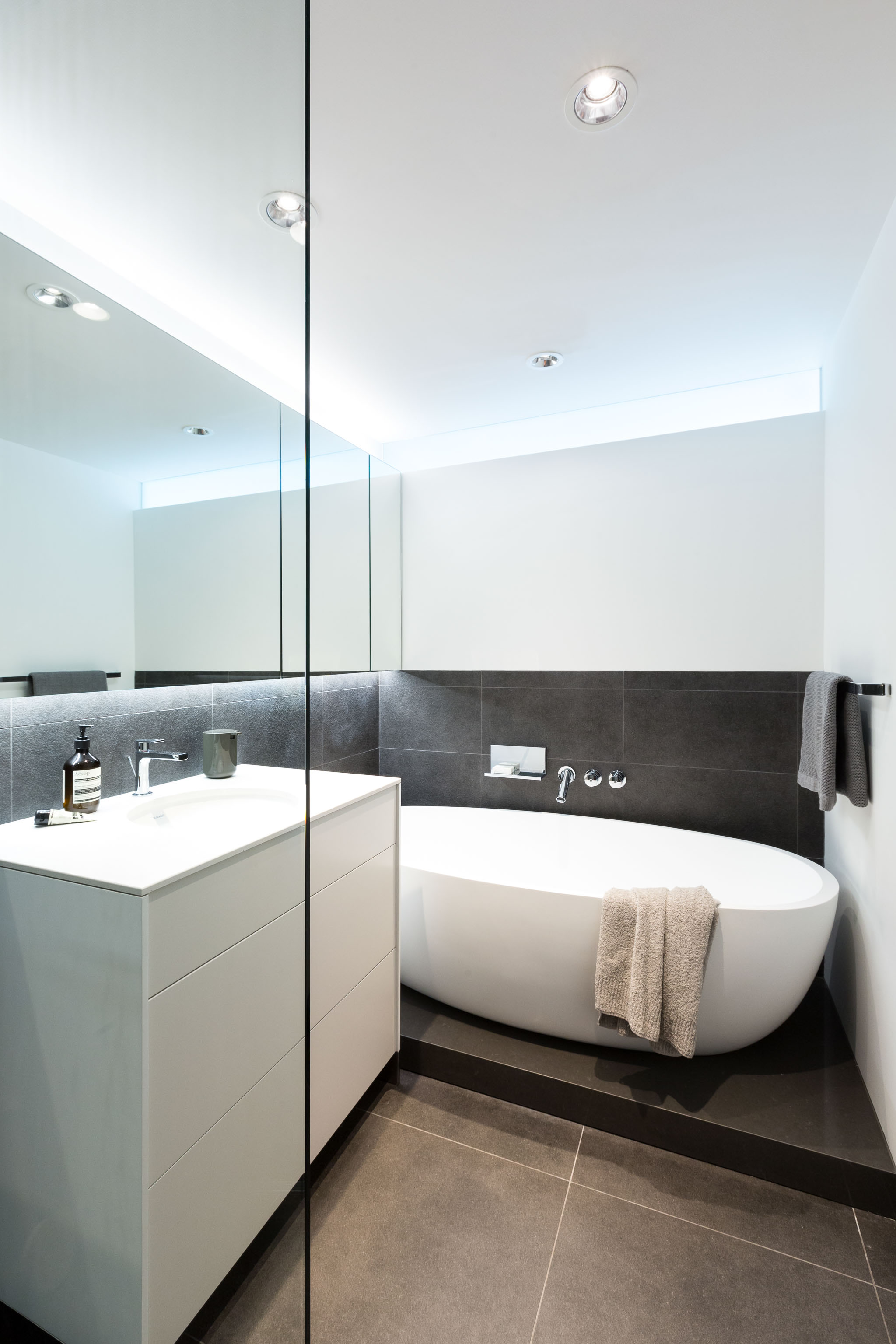 温哥华双海岸美景公寓-18