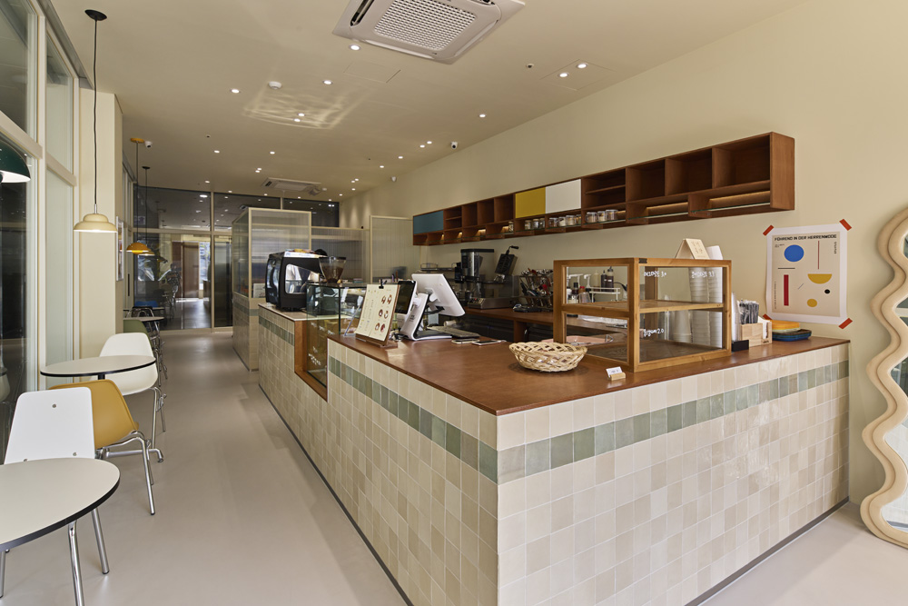 感性空间设计——17 坪咖啡厅模型装修工程报价-3