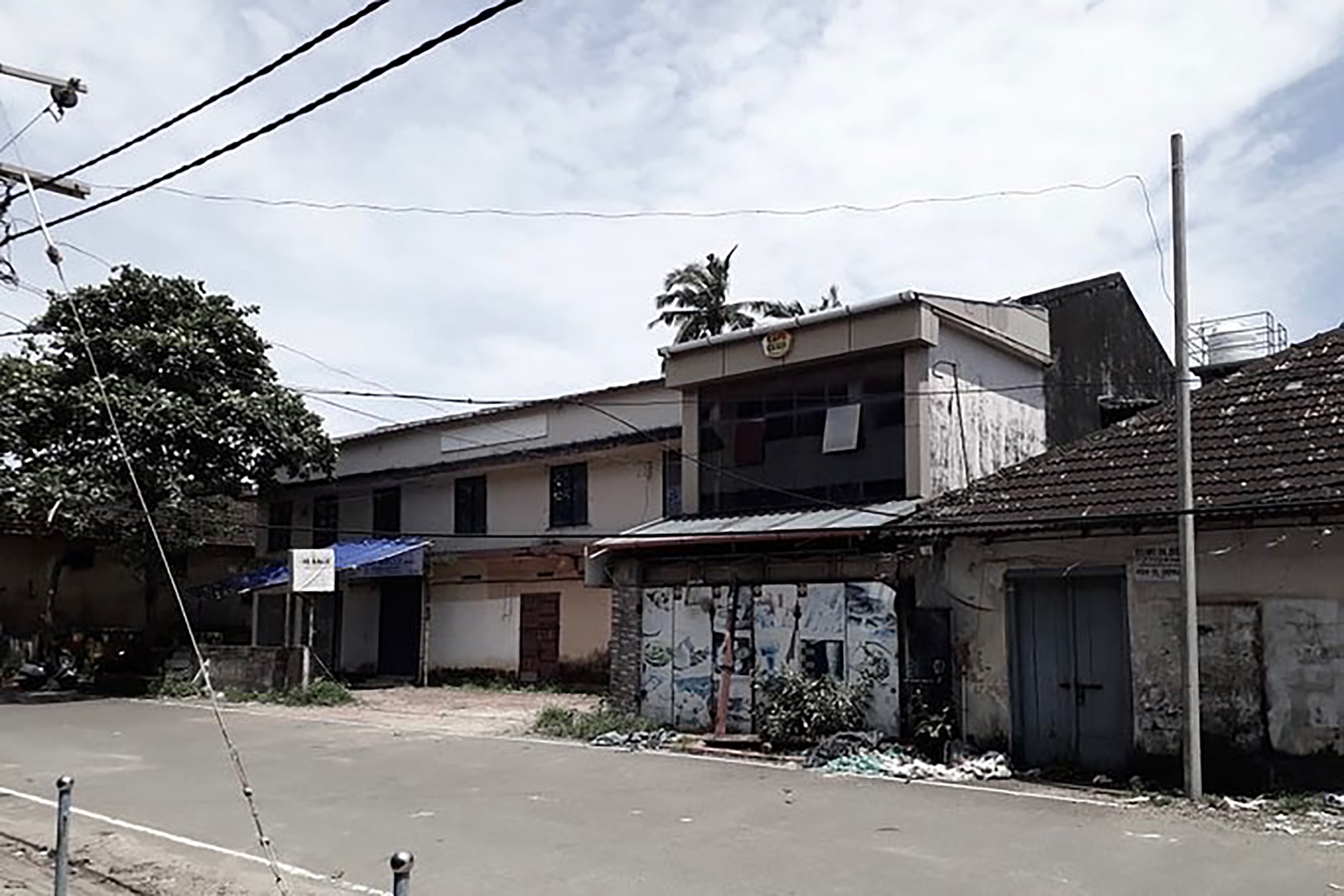 印度卡利卡特黄街建筑丨dot Architects Calicut-11